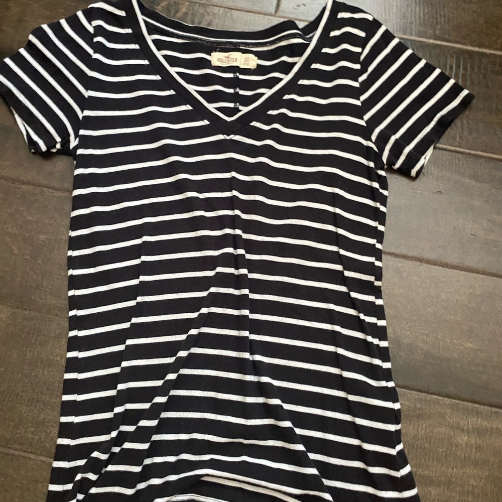 Hollister black and white stripped tee